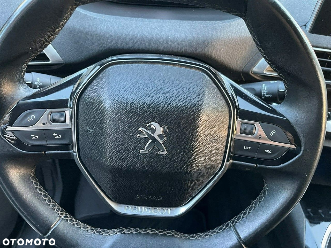 Peugeot 3008 - 16
