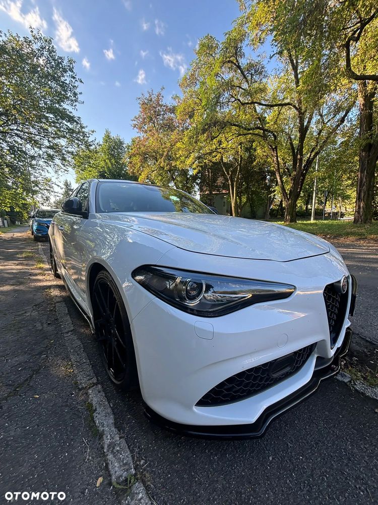 Alfa Romeo Giulia 2.0 Turbo 16V AT8 Veloce - 15