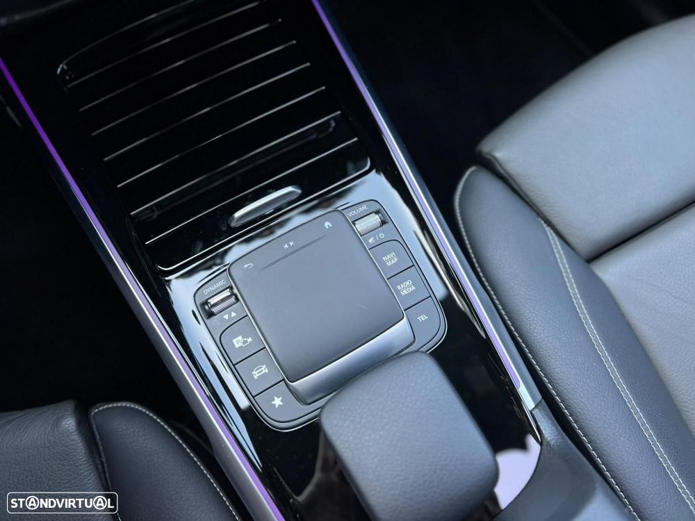 Mercedes-Benz GLB 180 d AMG Line - 18