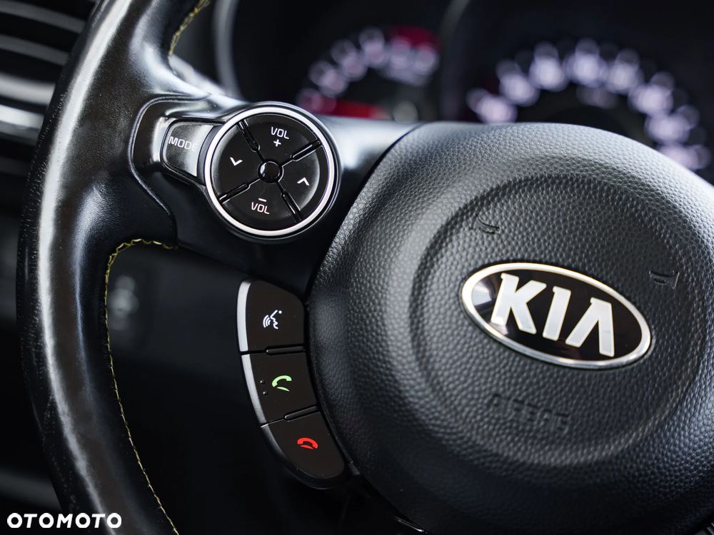 Kia Soul 1.6 CRDI Dream Team Edition - 31