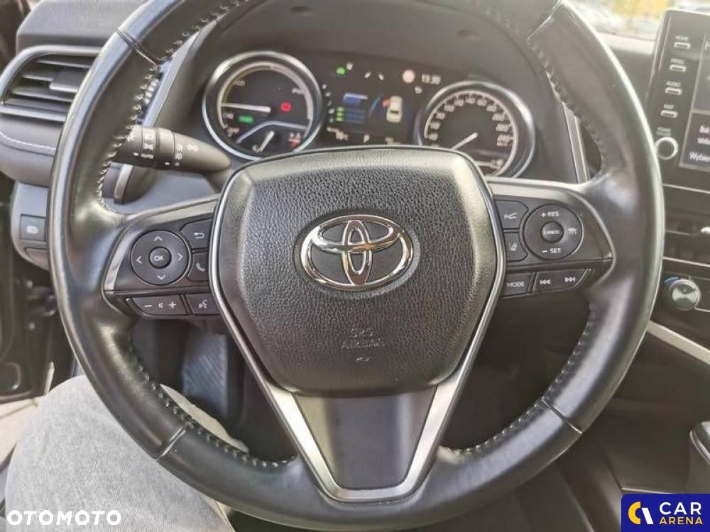 Toyota Camry - 34