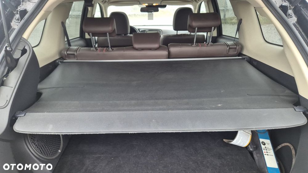 Mitsubishi Outlander 2.0 4WD Plus - 21