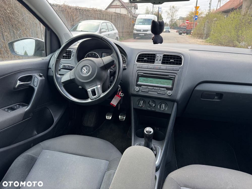 Volkswagen Polo - 13