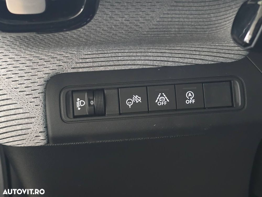 Citroën C3 1.2 PureTech 100 S&S BVM6 MAX - 10