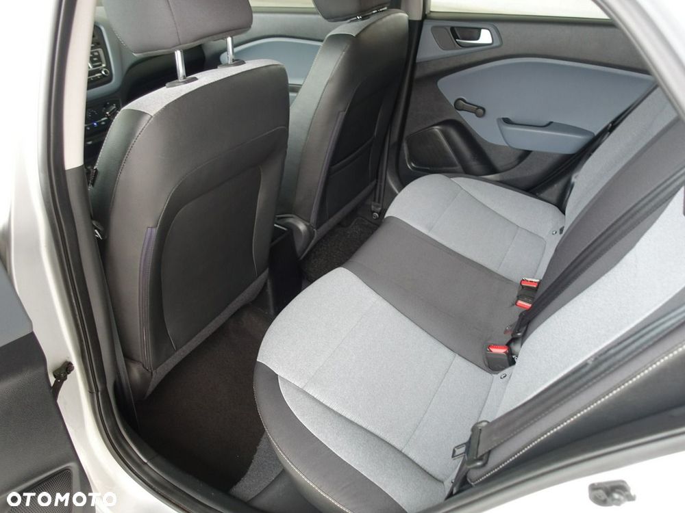 Hyundai i20 - 14