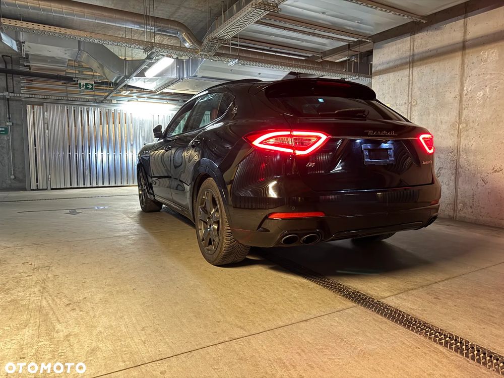 Maserati Levante Granlusso - 4