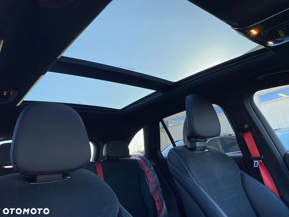 Mercedes-Benz GLC - 24