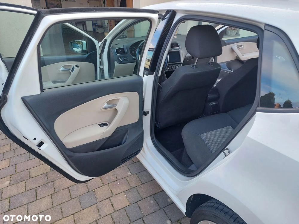 Volkswagen Polo 1.4 16V Highline Optimum - 12