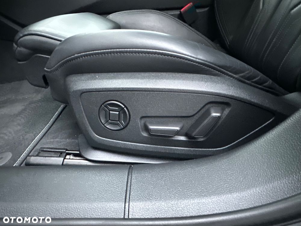 Audi A6 Avant 50 TFSI e quattro S tronic S line - 33