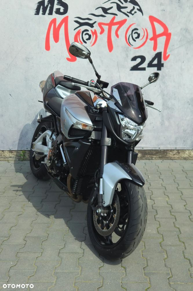 Suzuki GSX - 4
