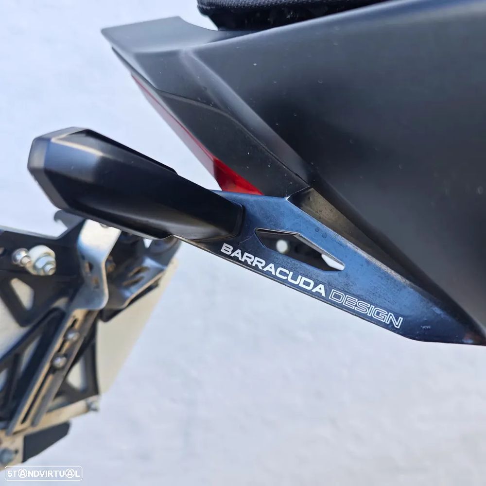 Honda CBR 650R - 15