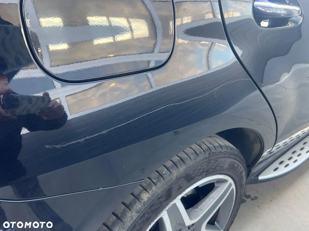 Mercedes-Benz GLE 350 d 4-Matic - 26