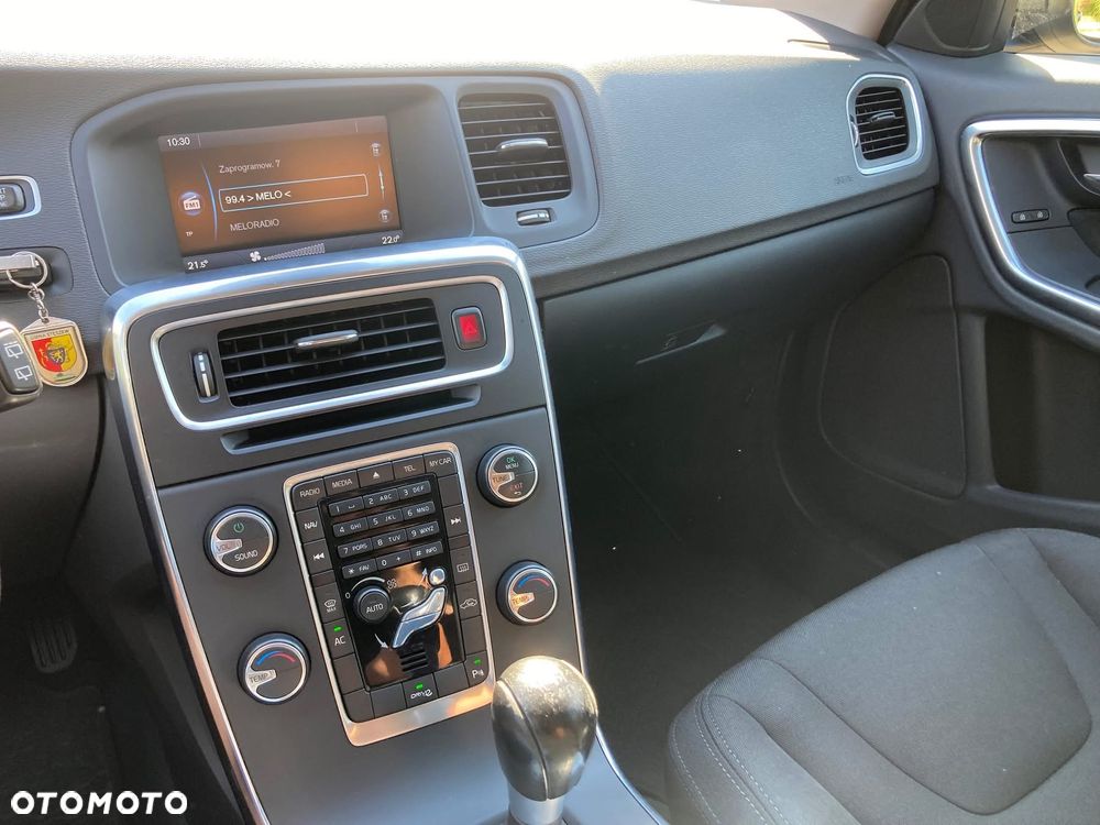 Volvo V60 D2 Kinetic - 8