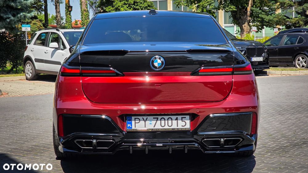 BMW Seria 7 M760e PHEV xDrive sport - 9