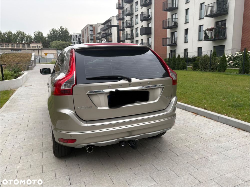 Volvo XC 60 D3 Drive-E Momentum - 6