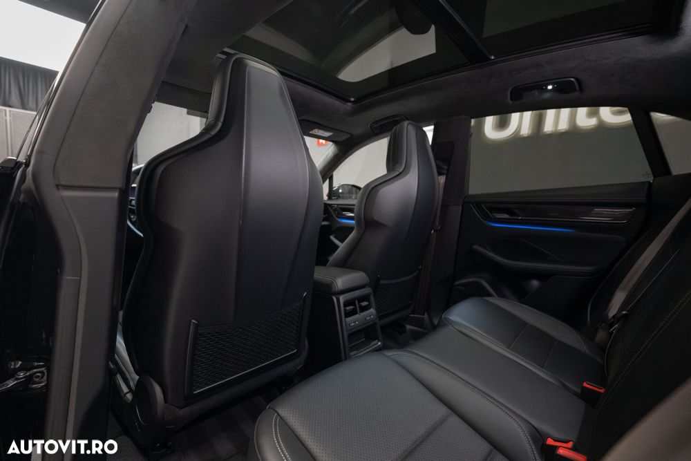 Porsche Macan Turbo 100 kWh - 32