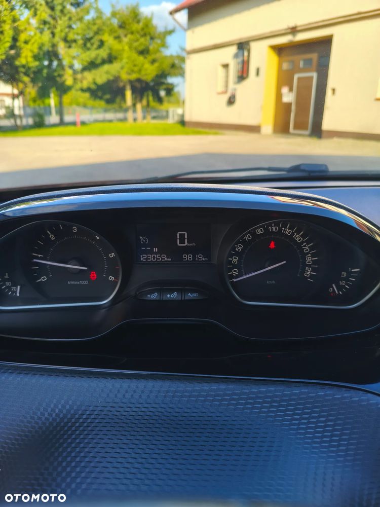 Peugeot 208 1.6 BlueHDi Active - 16