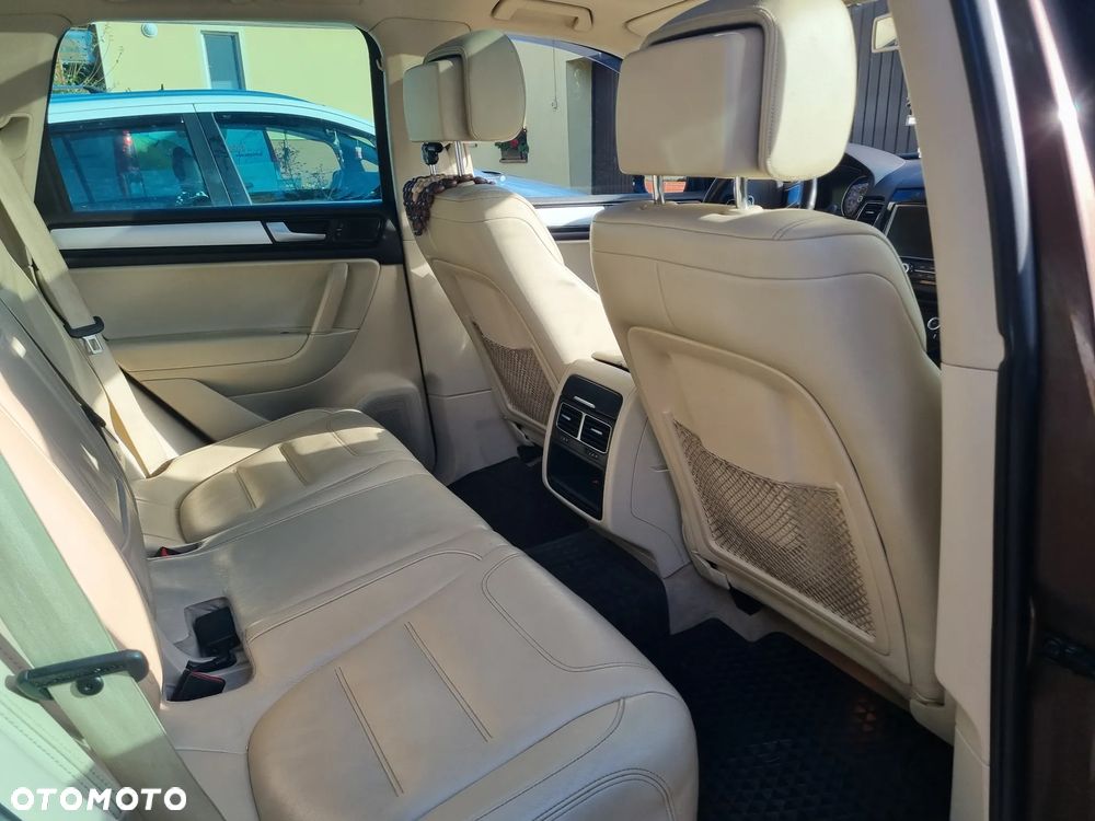 Volkswagen Touareg - 19