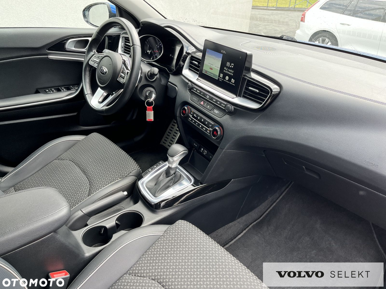 Kia Ceed - 25