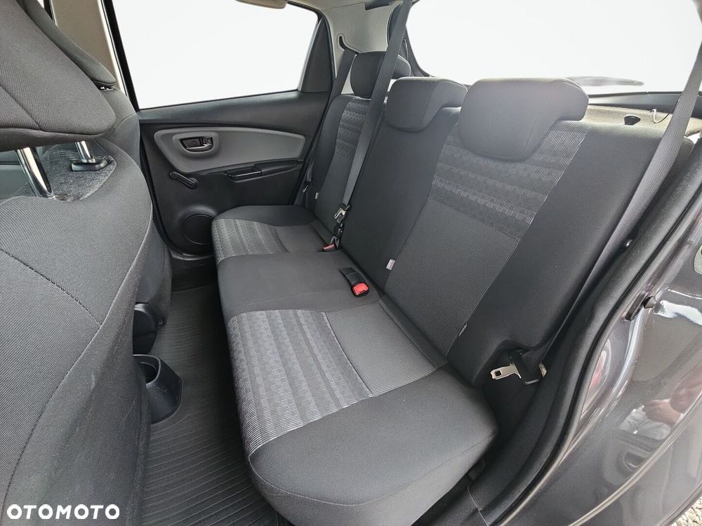 Toyota Yaris 1.0 Life EU6 - 23
