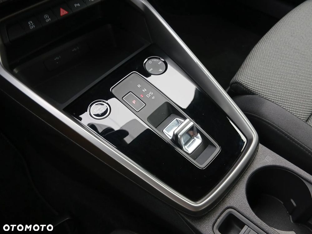 Audi A3 Limousine 35 TFSI mHEV Advanced S tronic - 13