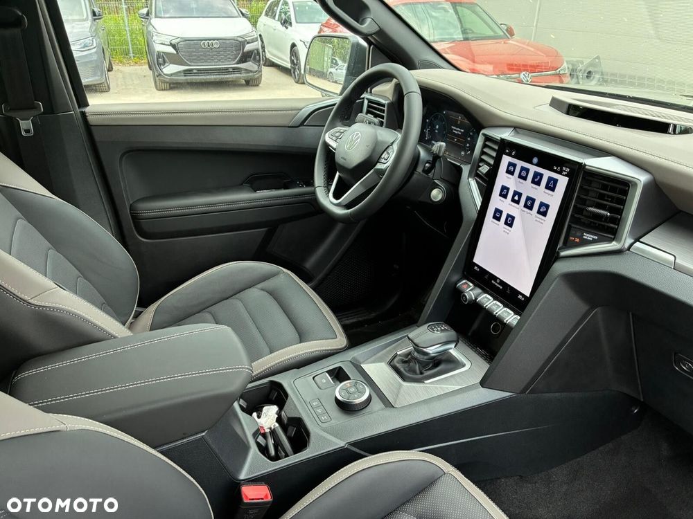 Volkswagen Amarok - 12