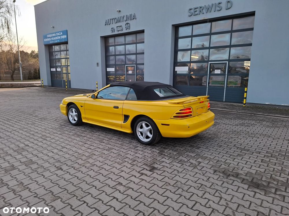 Ford Mustang - 19