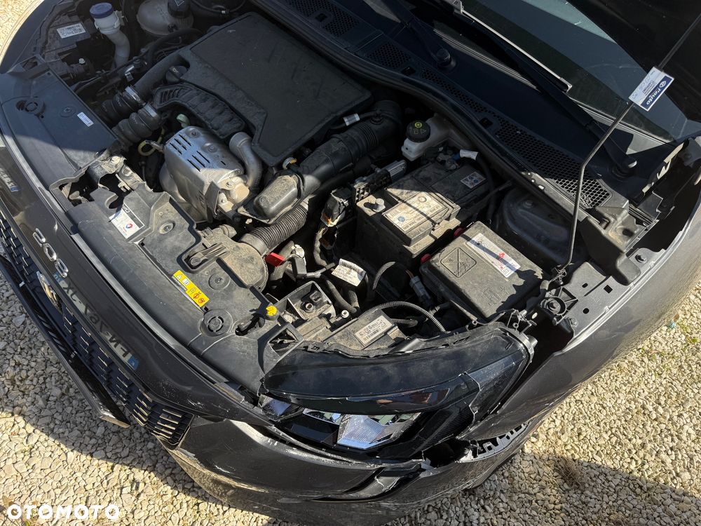 Peugeot 208 - 21