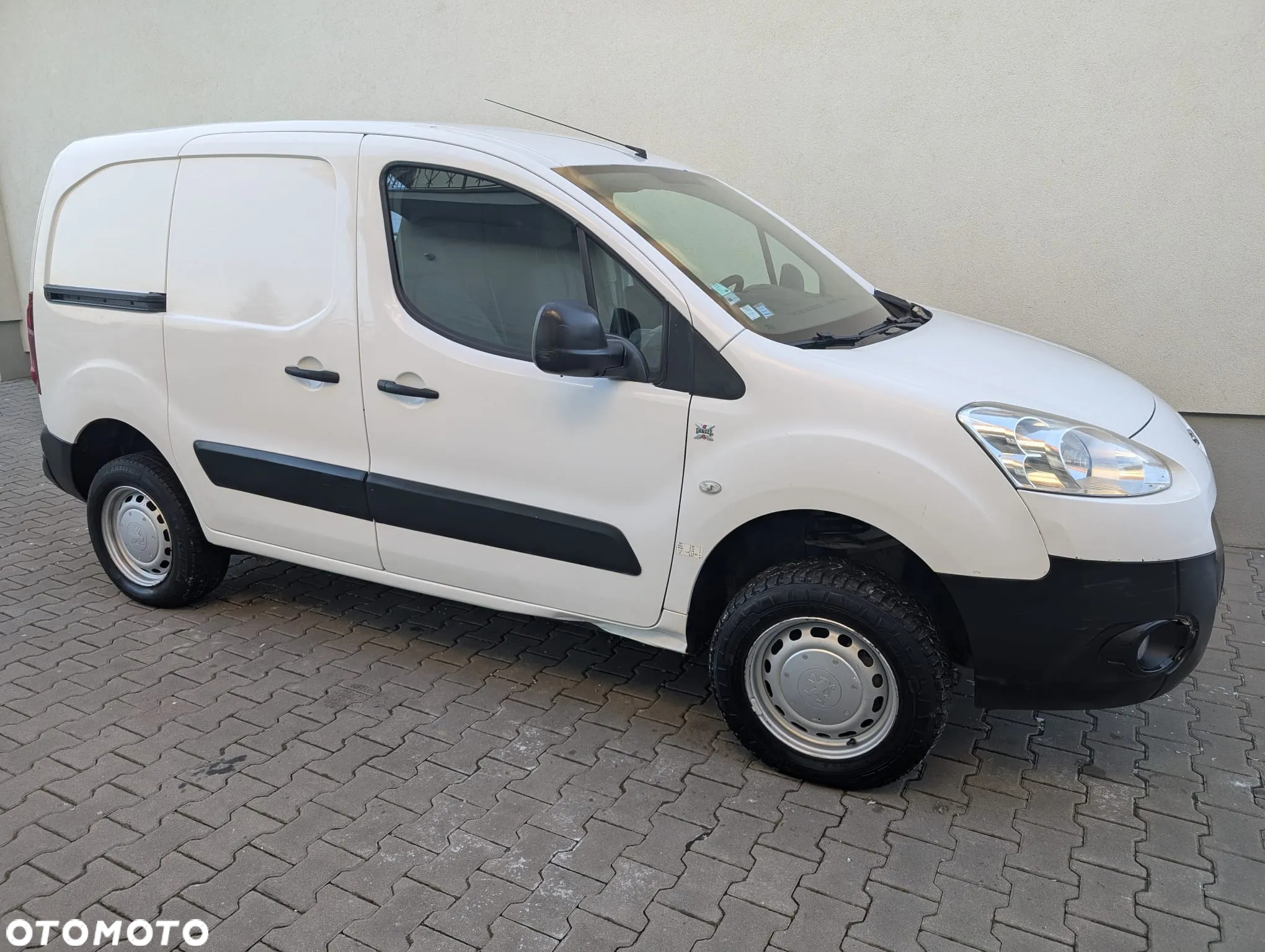 Peugeot PARTNER III Dangel 4x4 - 5