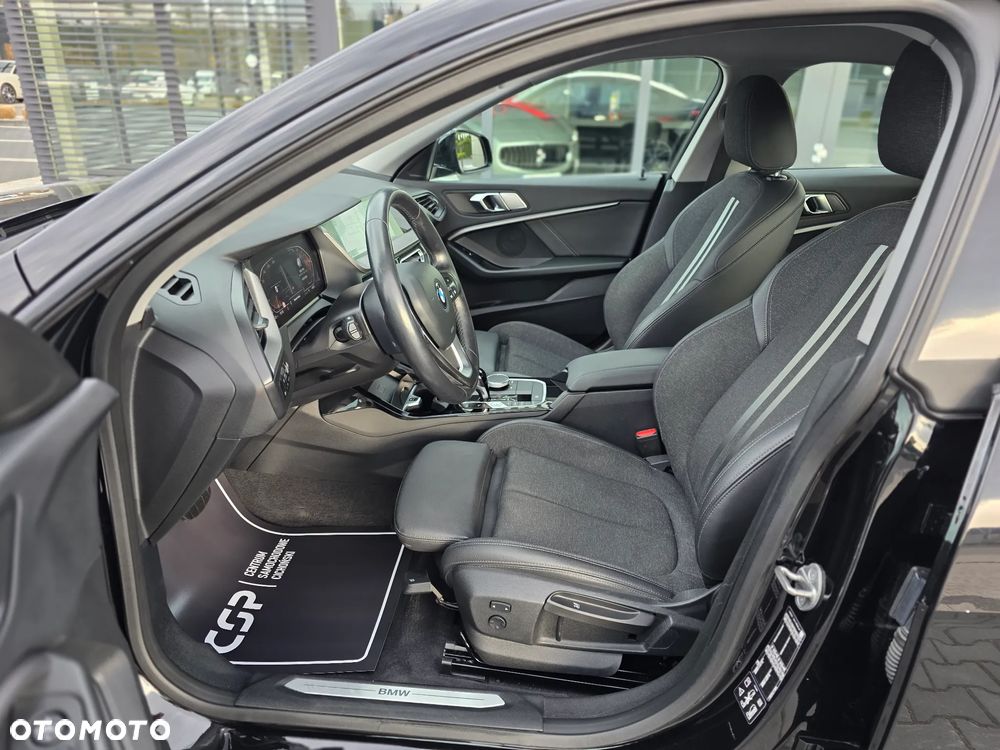 BMW Seria 2 220d xDrive Sport Line sport - 25