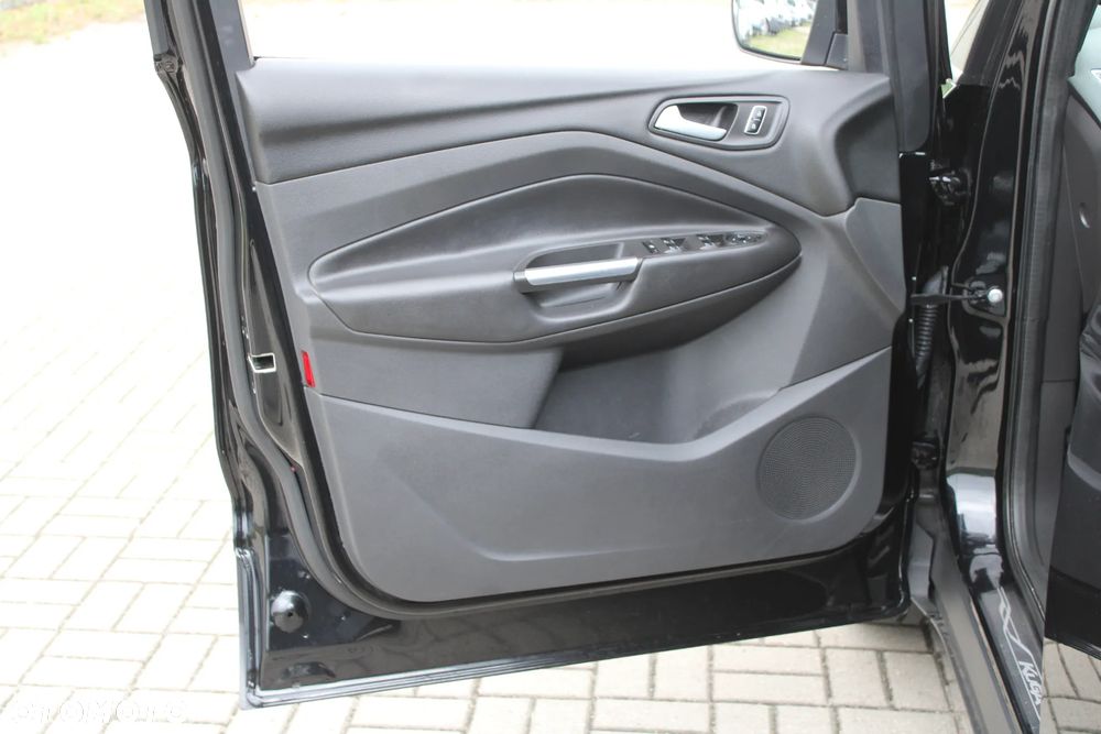 Ford Kuga - 21