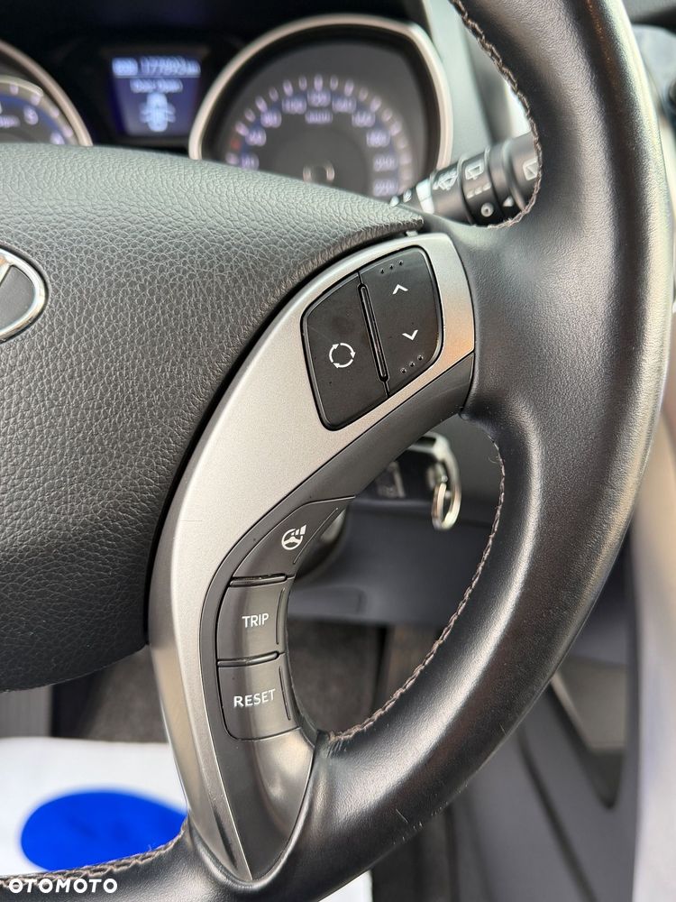 Hyundai i30 1.6 GDI Premium - 17