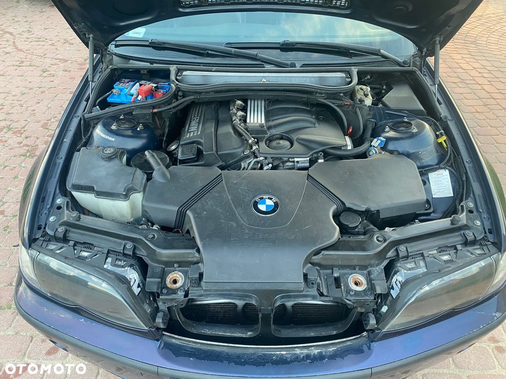 BMW Seria 3 318i - 29