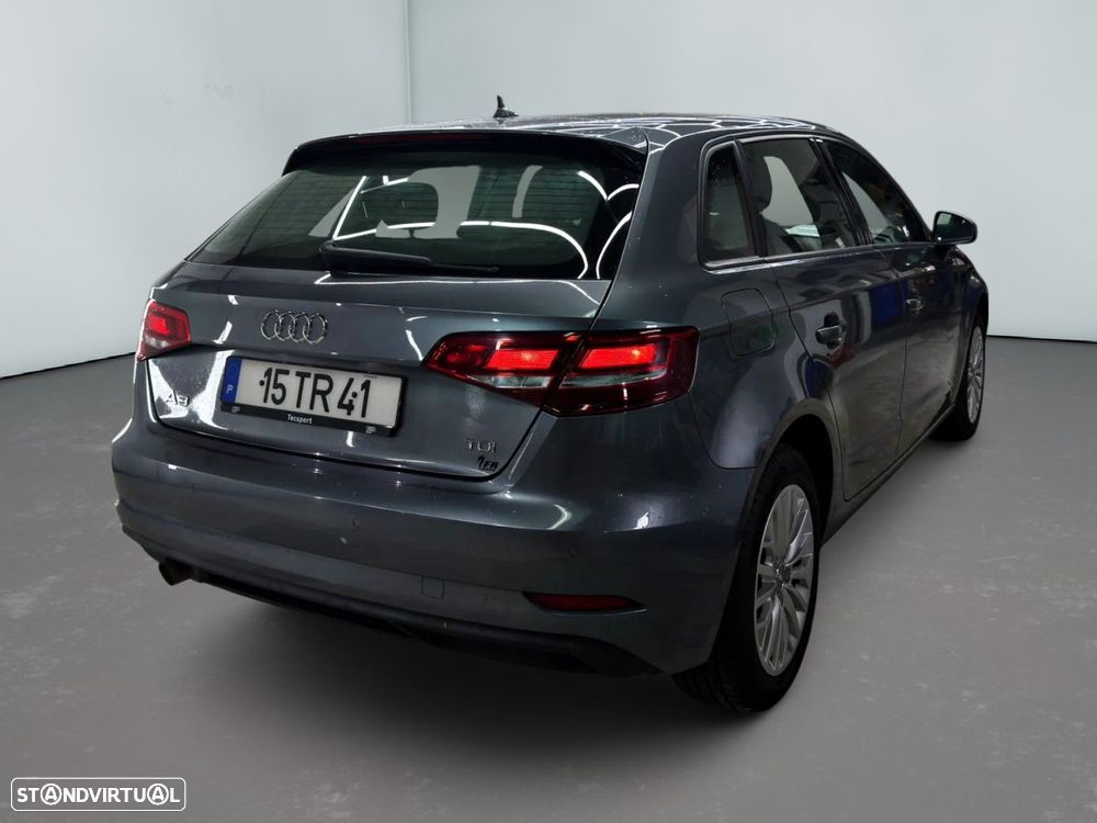 Audi A3 Sportback 1.6 TDI Design - 5