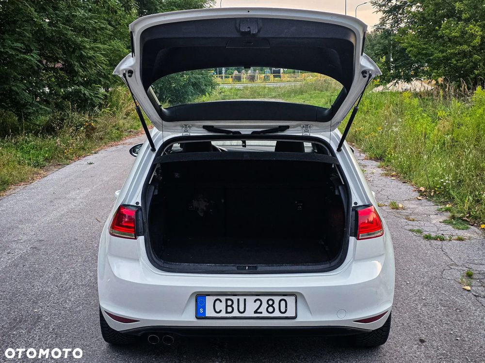 Volkswagen Golf - 14