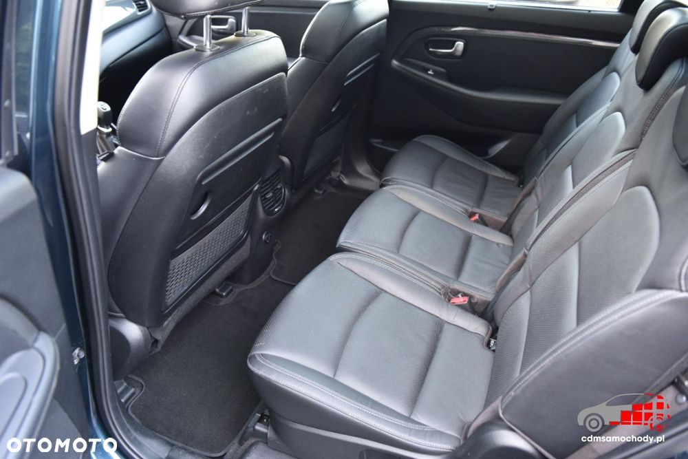 Kia Carens - 18