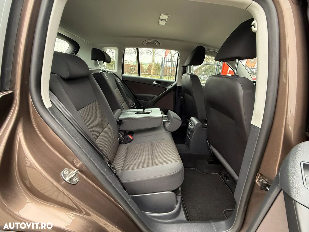 Volkswagen Tiguan 2.0 TDI DPF 4Motion BlueMotion Technology Track & Style - 8