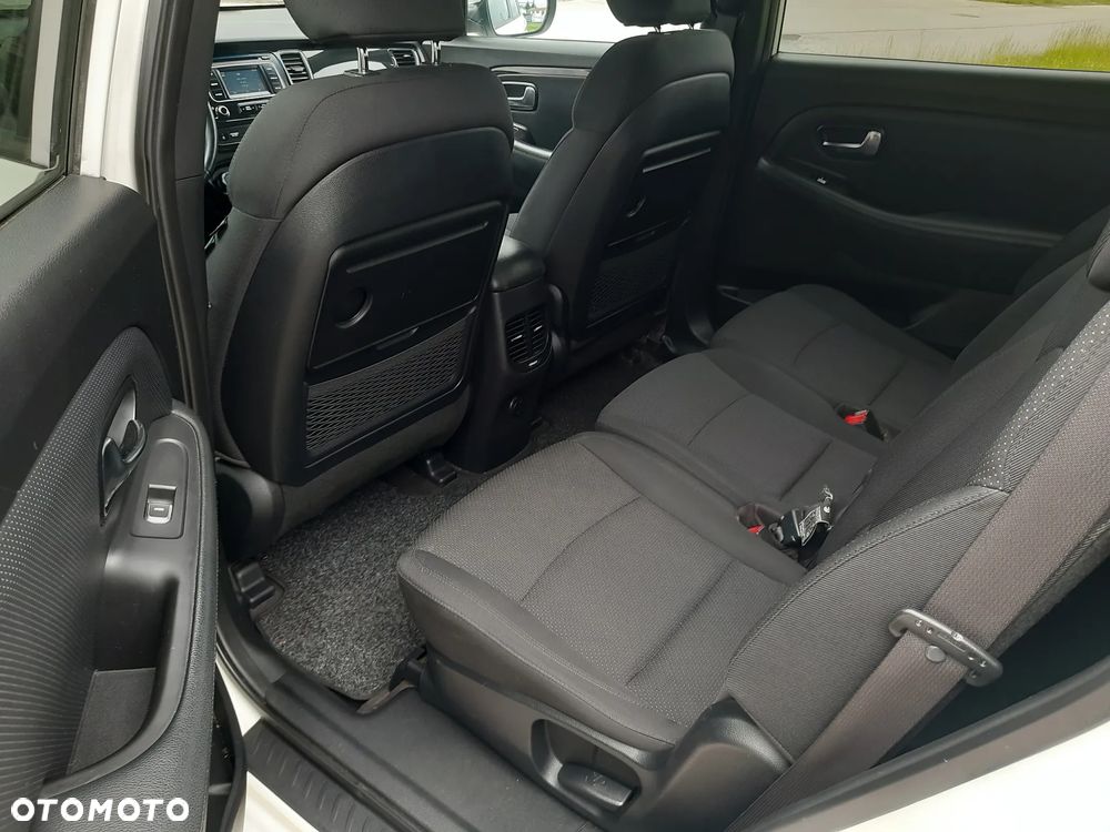 Kia Carens 1.7 CRDi M EU6 - 14