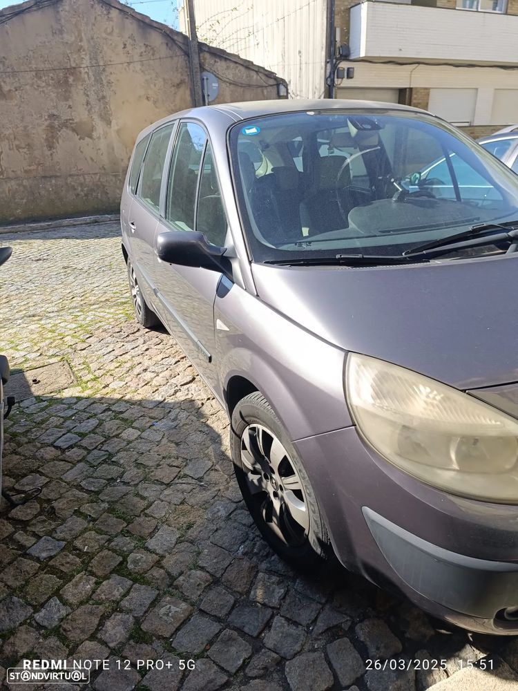 Renault Grand Scénic 1.9 dCi Confort Dynamique - 2