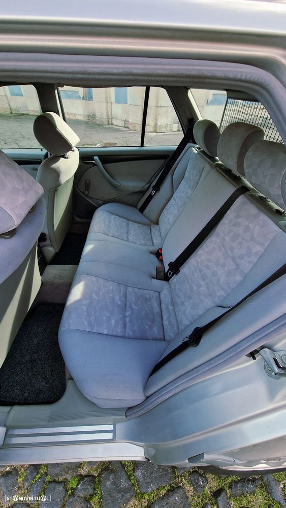 Mercedes-Benz C 220 - 7