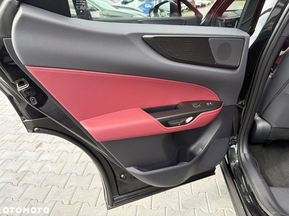 Lexus NX 350h Omotenashi AWD - 24