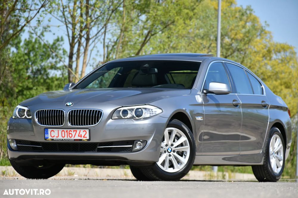 BMW Seria 5 525d xDrive Sport-Aut. Luxury Line - 13