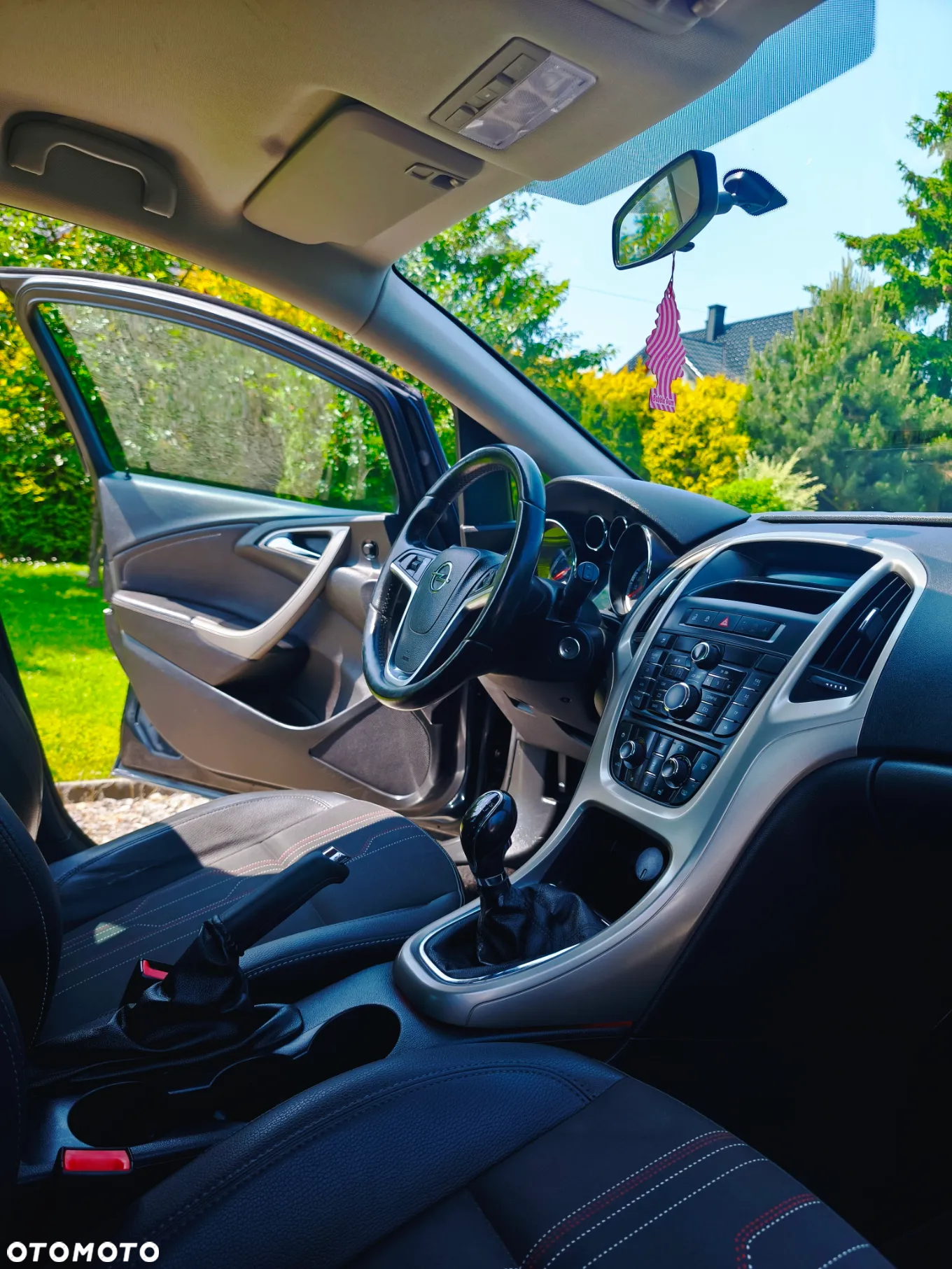 Opel Astra 1.4 EcoFLEX 150 Jahre - 9
