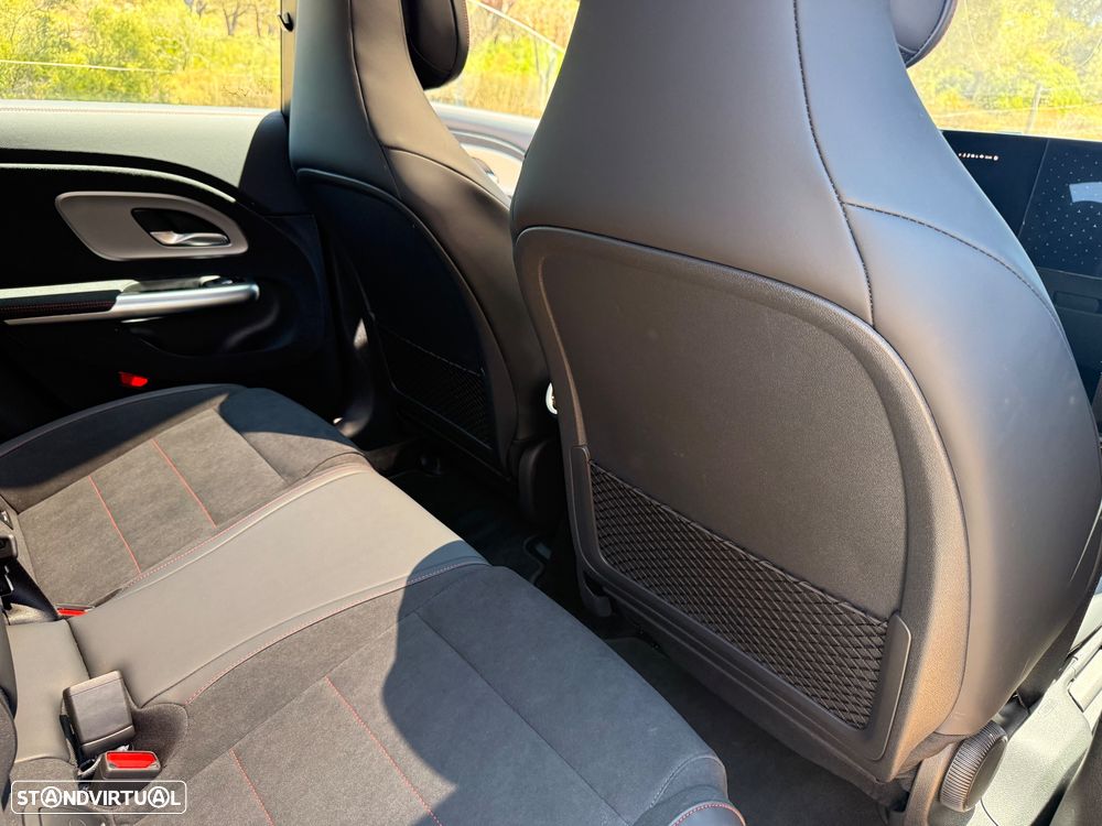 Mercedes-Benz CLA 250+ EQ - 17