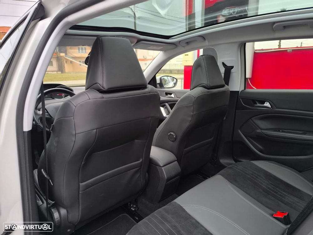 Peugeot 308 PureTech 130 GPF Stop & Start Allure - 25