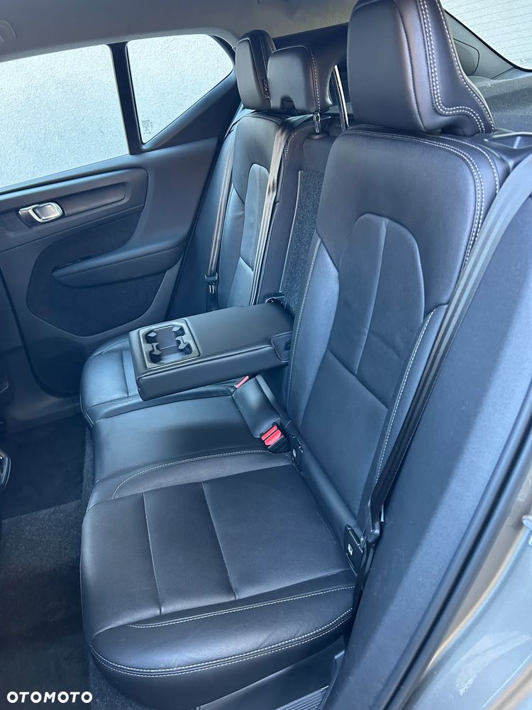 Volvo XC 40 B4 B Geartronic Momentum - 19