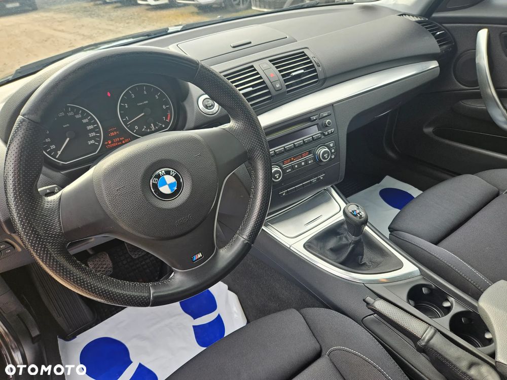 BMW Seria 1 118i Edition Sport - 17