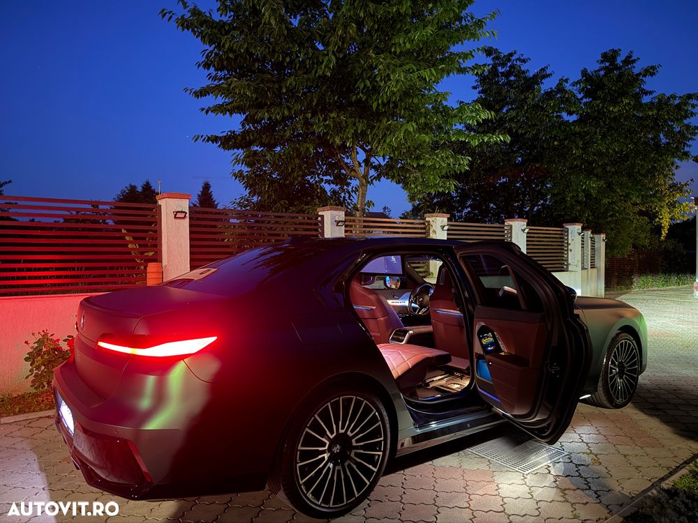 BMW Seria 7 - 21