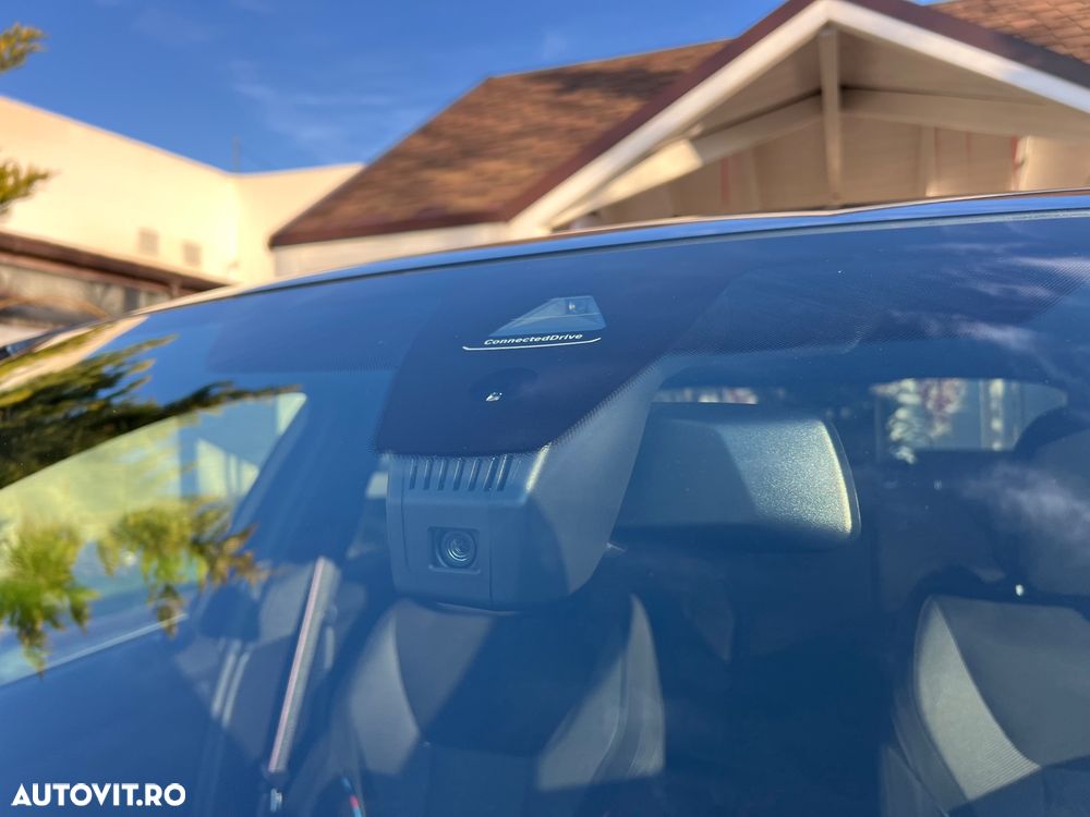 BMW Seria 3 330e xDrive AT PHEV - 33