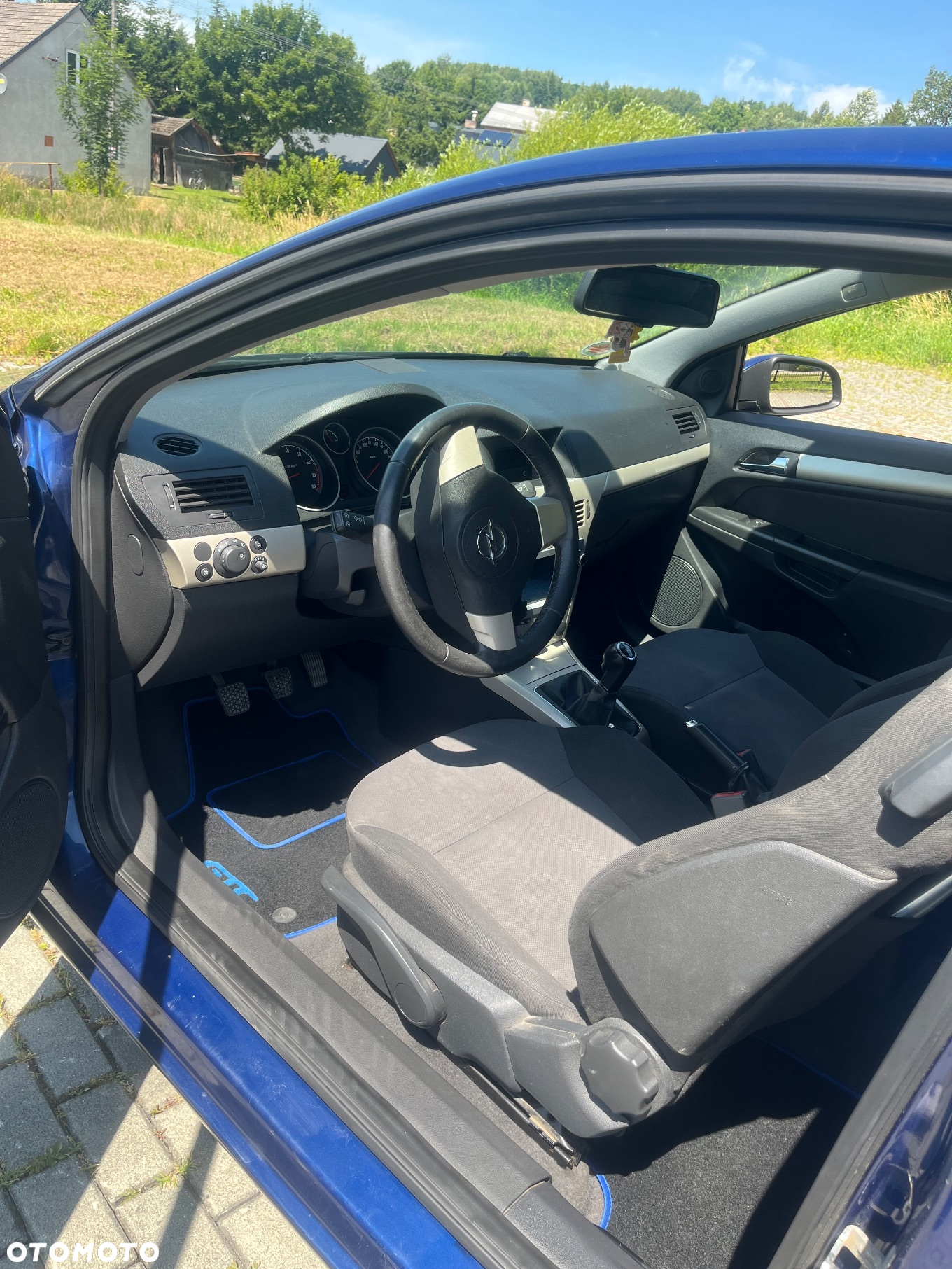 Opel Astra GTC 1.4 - 8